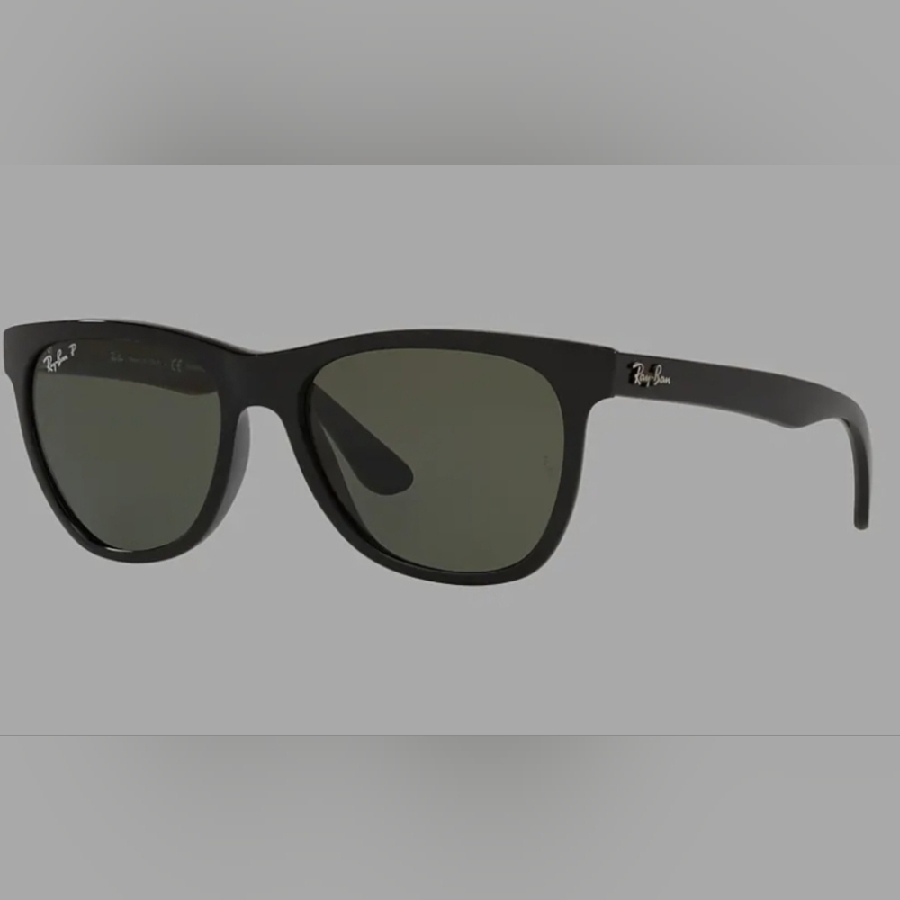 Ray Ban RB4184 Sunglasses